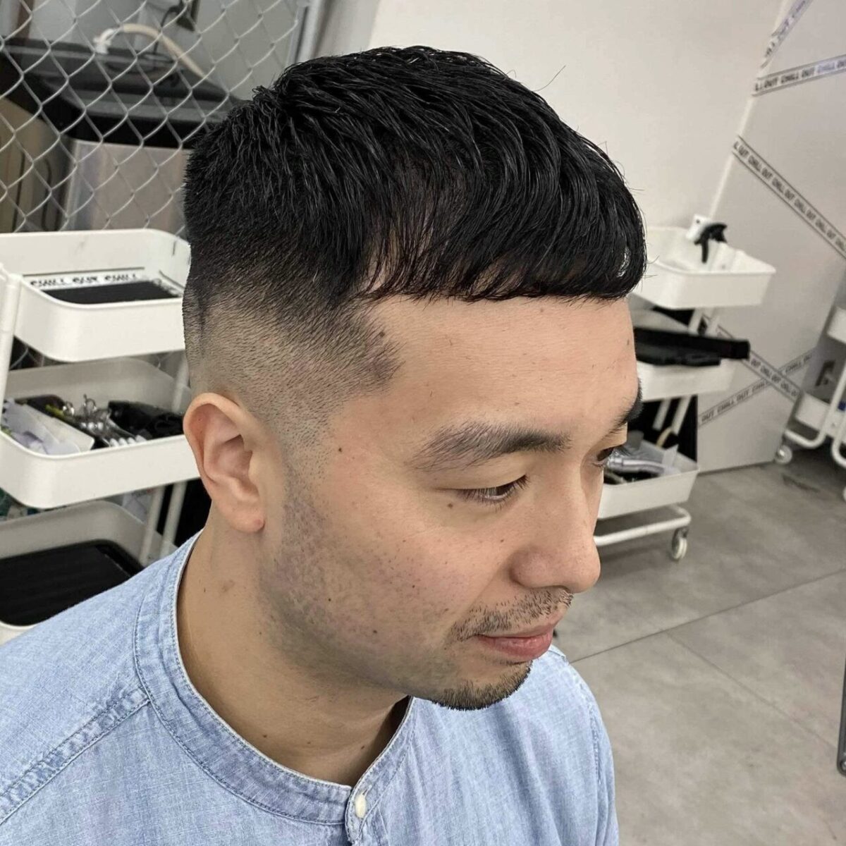 フェードカット バーバースタイル 髪型 ヘアカタログ ヘアスタイル クロップ