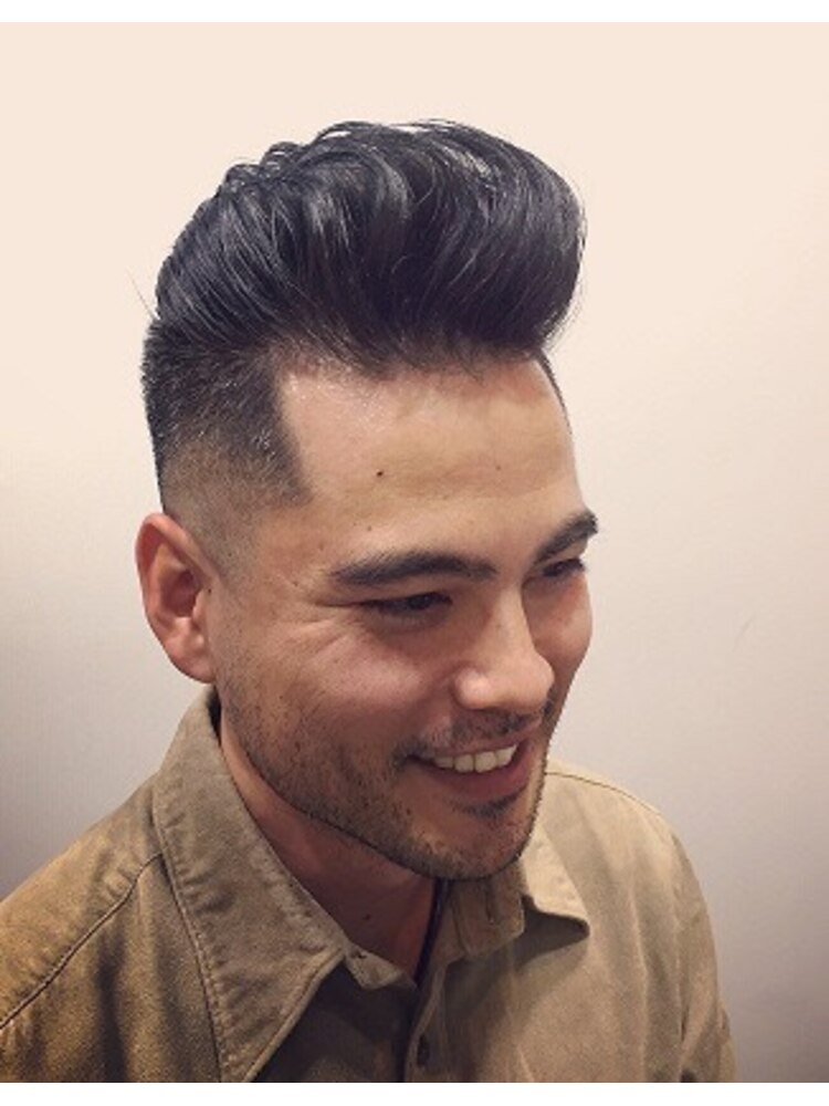 フェードカット バーバースタイル 髪型 ヘアカタログ ヘアスタイル ポンパドール