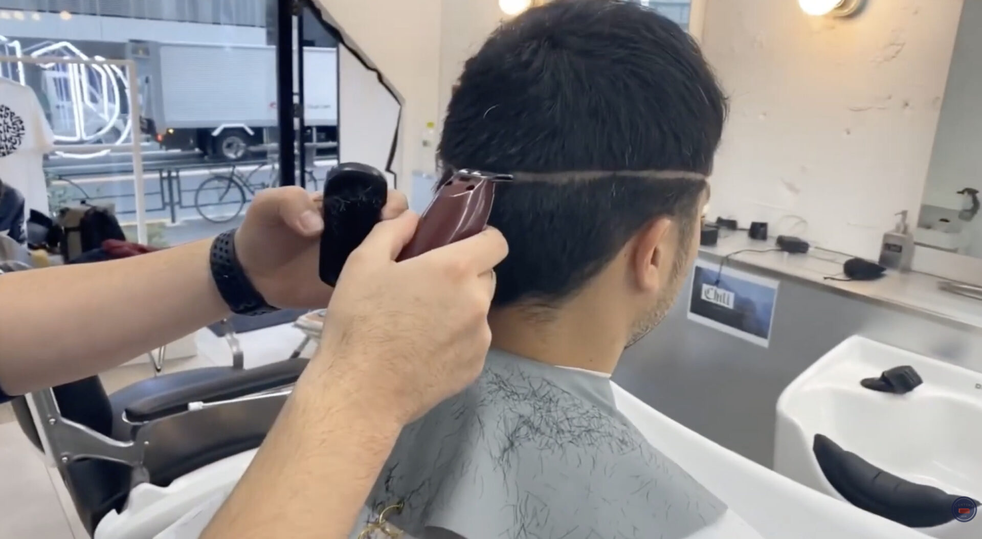 フェードカット ハイフェード クロップスタイル 切り方 やり方